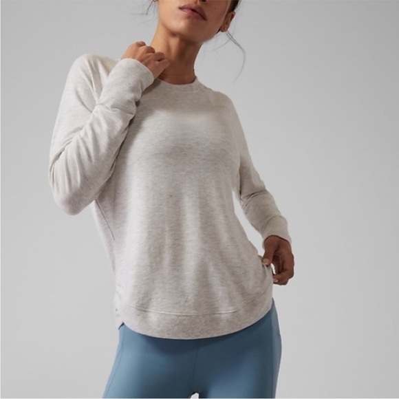 Athleta Mindset Sweatshirt in Light Grey Heather Size Small - Picture 1 of 11
